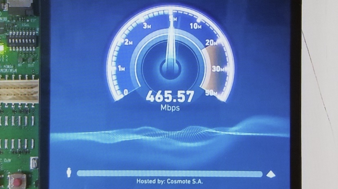 Ταχύτητες 4G+ έως 500 Mbps από την Cosmote στο InfoCom World